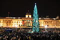 Weihnachtsbäume von traditionell bis digital.jpeg       -  Der Weihnachtsbaum auf dem Trafalgar Square im Zentrum Londons wurde 2019 als 'erbärmlich' verspottet.