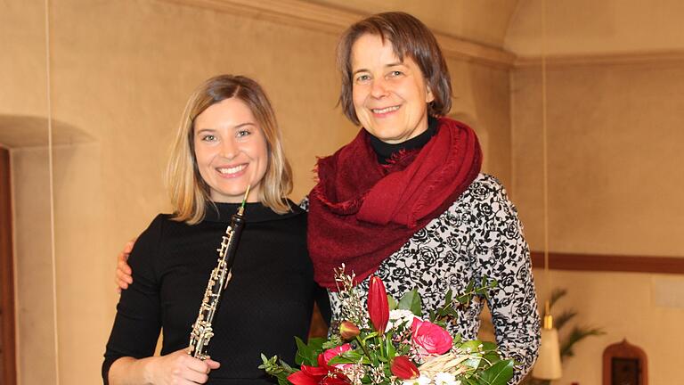 Die Musikerinnen Flavia Käfer (Oboe) und Christel Schlensok (Orgel) spielten am Sonntagabend Stücke von Bach, Clérambault, Marcello und Albinoni.