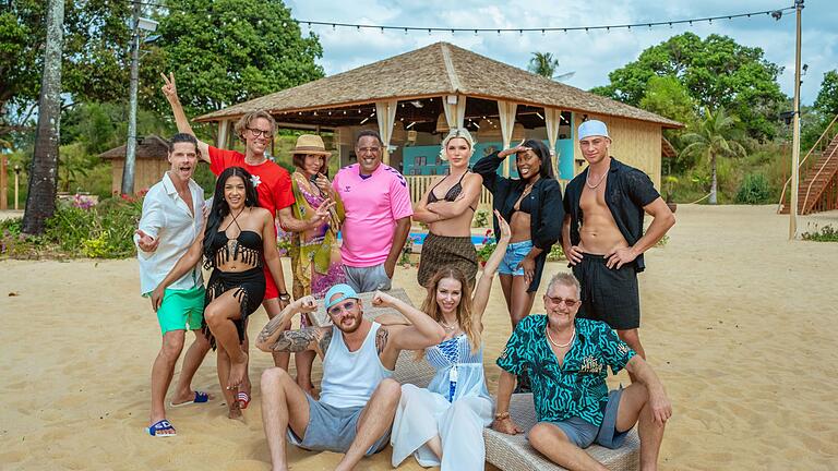 Realityshow 'Kampf der Realitystars' - Diese Stars und Sternchen werden bei der neuen Staffel von „Kampf der Realitystars” dabei sein. Realityshow 'Kampf der Realitystars' - Diese Stars und Sternchen werden bei der neuen Staffel von „Kampf der Realitystars” dabei sein.