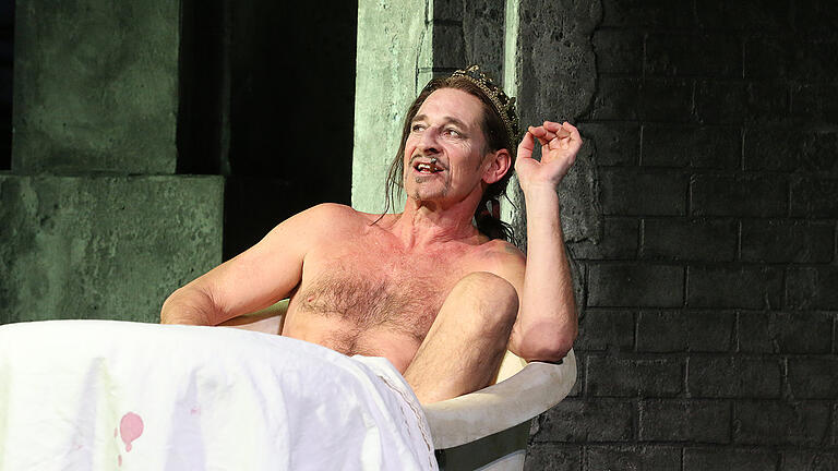 Ein zynischer Machtmensch durch und durch. Max Tidof als Richard III.&nbsp;