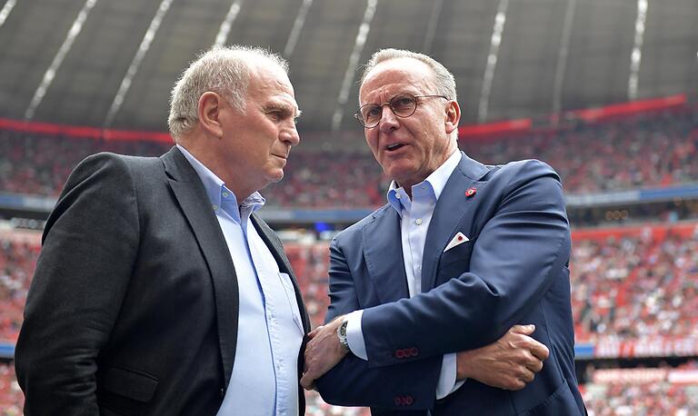 Mit seinem früheren Mitspieler Karl-Heinz Rummenigge bildete Uli Hoeneß über Jahrzehnte das Führungsduo beim FC Bayern München.&nbsp;