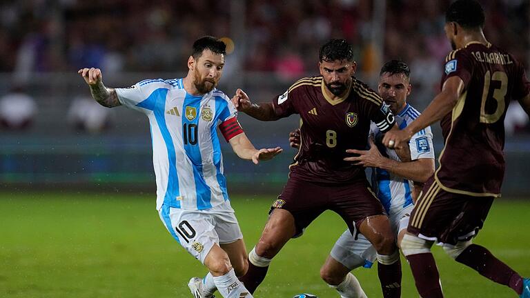 Venezuela - Argentinien       -  Kapitän Lionel Messi kehrte nach einer Verletzungspause in die Nationalmannschaft zurück.