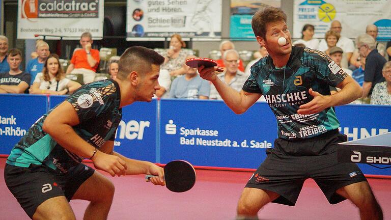 Wenn es zu einem Schlussdoppel käme, wäre Bad Königshofen nicht chancenlos. Bastian Steger (rechts) und Martin Allegro gewannen es zuletzt gegen Ochsenhausen. Wenn es zu einem Schlussdoppel käme, wäre Bad Königshofen nicht chancenlos. Bastian Steger (rechts) und Martin Allegro gewannen es zuletzt gegen Ochsenhausen.