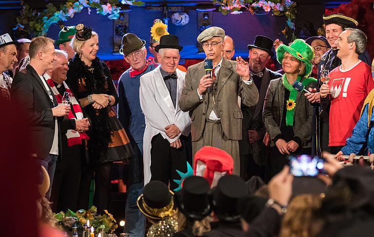 Närrische Weinprobe 2019 im Staatlichen Hofkeller der Residenz in Würzburg. BR Aufzeichnung. Närrische Weinprobe 2019 im Staatlichen Hofkeller der Residenz in Würzburg. BR Aufzeichnung.