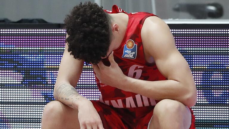 Symbolbild für die aktuelle Situation der Baskets: Joshua Obiesie während der Partie gegen Oldenburg Symbolbild für die aktuelle Situation der Baskets: Joshua Obiesie während der Partie gegen Oldenburg
