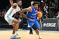 Stanley Whittaker (rechts) wechselt vom ProA-Zweitligisten&nbsp;PS Karlsruhe Lions zu den Baskets. In Karlsruhe avancierte der 1,83 Meter große Aufbauspieler zum Topscorer der zweiten Liga.