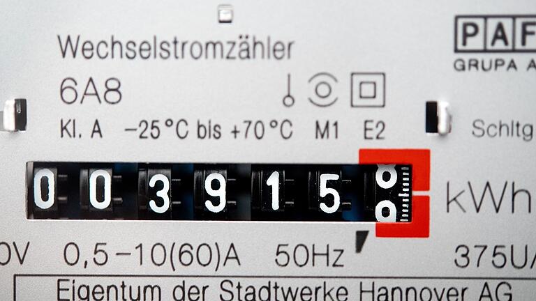 Stromzähler - Stromz‰hler Viele Kunden müssen ab kommendem Jahr deutlich mehr für Strom bezahlen. Stromzähler - Stromz‰hler Viele Kunden müssen ab kommendem Jahr deutlich mehr für Strom bezahlen.