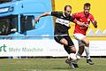 Geesdorfs Kapitän Philip Schlarb (links) kontrolliert den Ball vor dem Chamer Angreifer Christof Ostermayr. Der 1. FC Geesdorf verlor aber sein Heimspiel in der Fußball-Bayernliga Nord gegen den ASV Cham.