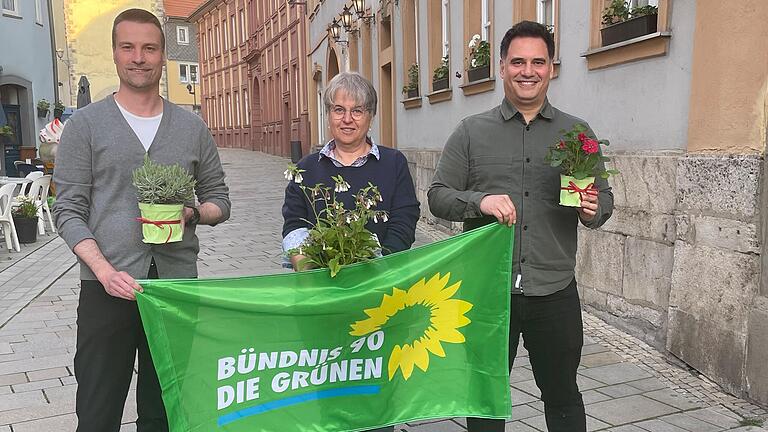 Der neue Vorstand der Ochsenfurter Grünen (von links): Thomas Lauer, Iris Eisenmann-Tappe und  Charles Leineweber.