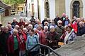 Die CSU-Senioren bei der Besichtigung der Kirchenburg in Hüttenheim.