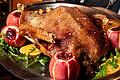 Gans frisch auf den Tisch: Viele Restaurants in der Region bieten zu Martini wieder den beliebten Gänsebraten an.