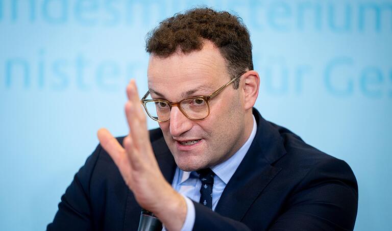 Bundesgesundheitsminister Jens Spahn (CDU) will die Personal-Mindestvorgaben ab 2020 trotz Kritik auf weitere Krankenhausbereiche ausdehnen.