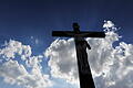 Priesterseminar unter Verdacht.jpeg       -  Ein Holzkreuz mit Jesusfigur steht am 05.06.2013 auf dem Friedhof Hochmutting in Oberschleißheim (Bayern). Foto: Inga Kjer/dpa (zu dpa-KORR 'Judenwitze und rechte Musik - Ein Priesterseminar unter Verdacht' vom 27.07.2013) +++ dpa-Bildfunk +++AGENTURBILD DPA picture-alliance.com picture alliance dpa-archiv dpa-langzeitarchiv