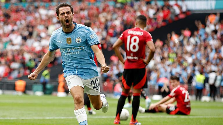 Manchester United - Manchester City       -  Manchester City gewinnt den Community Shield im Stadtderby gegen Manchester United.