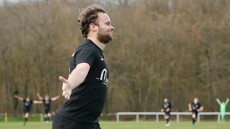 Moritz Schubert erzielte das einzige Tor für den TSV Rottendorf im Landesliga-Nachholspiel gegen den FC Sand.