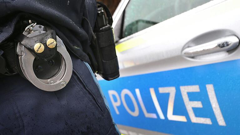 Bei einer Festnahme eines mutmaßlichen Betrügers kam es zu einer Schussabgabe durch die Polizei. Bei einer Festnahme eines mutmaßlichen Betrügers kam es zu einer Schussabgabe durch die Polizei. 