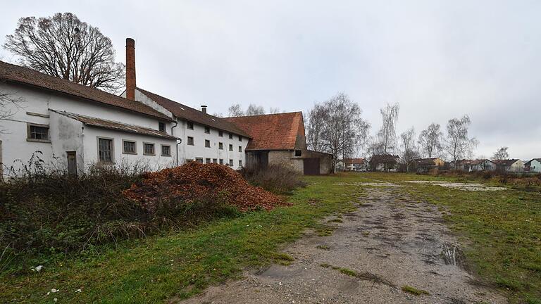 Anschließend an den alten Gutshof am Nordrand des Altorts könnte das Giebelstadter Gesundheitszentrum entstehen.&nbsp;