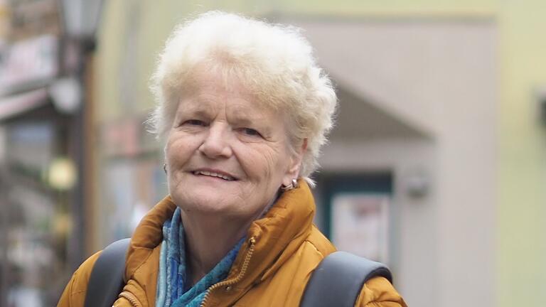 Sieglinde Loher war schon immer ein Faschingsfan. Die 'Fastnacht in Franken': Da stimmt für sie die Mischung. Sieglinde Loher war schon immer ein Faschingsfan. Die 'Fastnacht in Franken': Da stimmt für sie die Mischung.