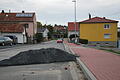 Der Untergrund in der Mergentheimer Straße ist seit einiger Zeit fertig. Bevor die letzte Asphaltschicht aufgetragen werden sollte, wurden die Fehler entdeckt.