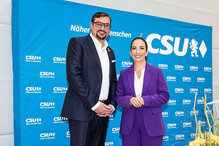 Marc Zenner und Hülya Düber kurz vor dem Showdown im CSU-Kandidatenstreit um das Direktmandat für die Bundestagswahl. Marc Zenner und Hülya Düber kurz vor dem Showdown im CSU-Kandidatenstreit um das Direktmandat für die Bundestagswahl.