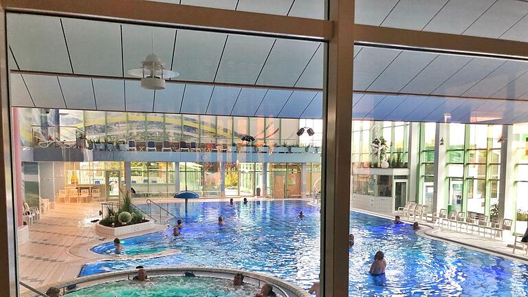 Von einem Rekordergebnis mit 154.123 Besuchern in der Frankentherme kann Kurdirektor Werner Angermüller in seinem Jahresbericht aufwarten, den er dem Stadtrat vorlegte. Von einem Rekordergebnis mit 154.123 Besuchern in der Frankentherme kann Kurdirektor Werner Angermüller in seinem Jahresbericht aufwarten, den er dem Stadtrat vorlegte.
