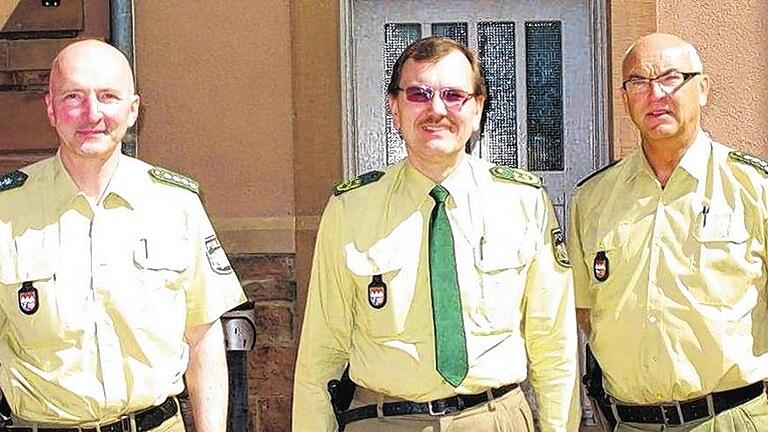 Antrittsbesuch in Marktheidenfeld: Der neue Polizeipräsident Gerhard Kallert (Mitte) mit Dienststellenleiter Wolfgang Gmelch (rechts) sowie dessen Vertreter Stefan Schwind.