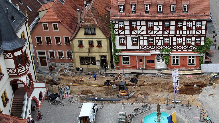 Als der Marktplatz vor drei Jahren neu gestaltet wurde und Großbaustelle war, hatte das Wirtshaus Behringer wie auch die anderen Unternehmen in der Altstadt eine lange Durststrecke durchzustehen.