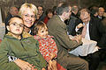 Seid umschlungen, ihr Enkel, ihr seid eine Freude: Susanne Kastner mit Janick und Mayra. Die sind mittlerweile genau zehn Jahre älter. Ein Bild von der Geburtstagsfeier in der Kellerburg. FT-Archivfoto: Barbara Herbst       -  Seid umschlungen, ihr Enkel, ihr seid eine Freude: Susanne Kastner mit Janick und Mayra. Die sind mittlerweile genau zehn Jahre älter. Ein Bild von der Geburtstagsfeier in der Kellerburg. FT-Archivfoto: Barbara Herbst