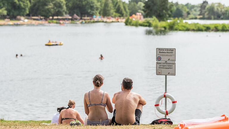 Wie im vergangenen Jahr sind die Corona-Inzidenzen in diesem Sommer niedrig, viele Einschränkungen konnten gelockert werden.