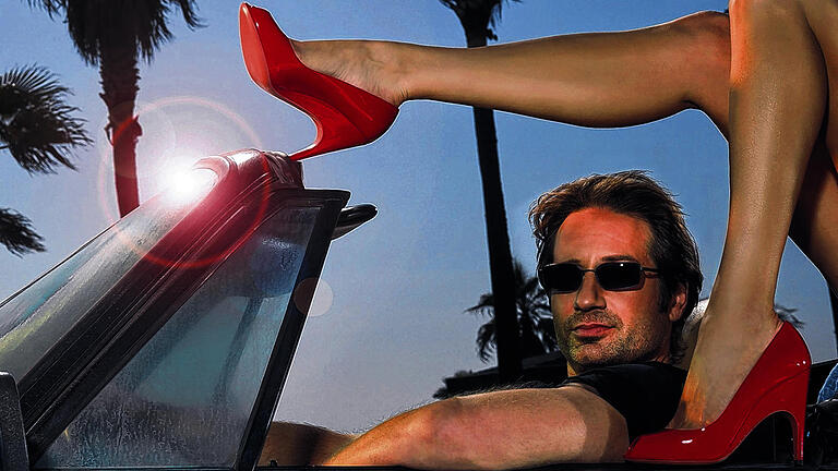 Frauen liegen ihm zu Füßen: David Duchovny als Schriftsteller Hank Moody in der US-Serie &bdquo;Californication&ldquo;.