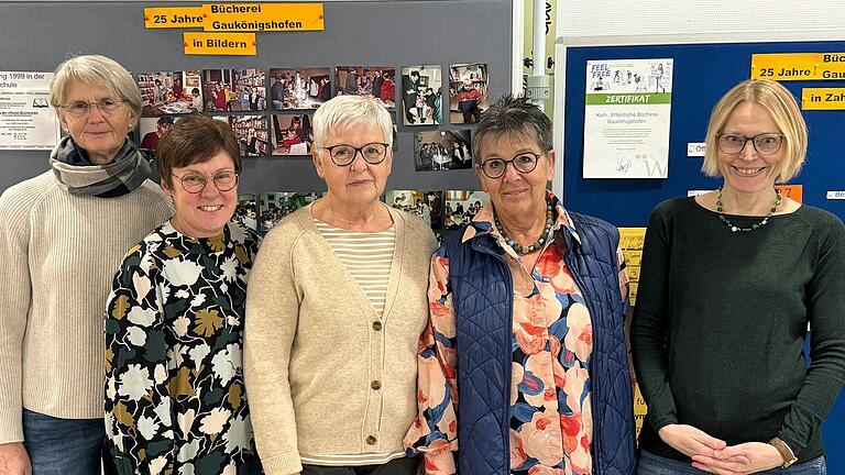 Dies ist das Büchereiteam im Jubiläumsjahr (von links): Jutta Lesch, Carola Lehrieder, Brigitte Götz, Leiterin Maria Bleß und Michaela Höfner. Auf dem Foto fehlt Martina Jordan.