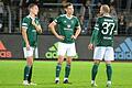 Leere Blicke: Beim 3:6 gegen den FC Bayern München II wurden dem FC 05 Schweinfurt (von links&nbsp;Tim Kraus, Nicolas Pfarr und Daniel Adlung) gnadenlos seine Grenzen aufgezeigt.