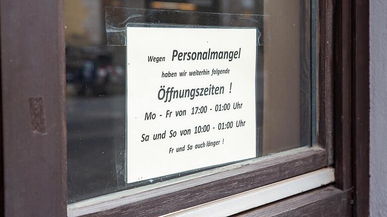 Personalausfall könnte Ladenbesitzerinnen und -besitzer dazu zwingen, ihre Öffnungszeiten anzupassen. (Symbolbild) Personalausfall könnte Ladenbesitzerinnen und -besitzer dazu zwingen, ihre Öffnungszeiten anzupassen. (Symbolbild) 
