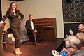 Am Sonntagabend wurde das Gerolzhöfer Theaterhaus als neues Domizil des Kleinen Stadttheaters in der Centgasse in Gerolzhofen offiziell eröffnet. Dass aus der Idee Wirklichkeit wurde, ist vor allem Theaterleiterin Silvia Kirchhof (links auf der Bühne) und ihrem Mann Achim Hofmann (rechts am Klavier) zu verdanken.
