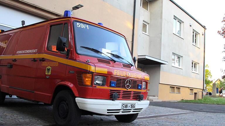 Für die Erweiterung des Feuerwehrhauses am Sulzheimer Rathaus, die heuer starten soll, sind im Haushalt für dieses Jahr rund 450.000 Euro vorgesehen. Für die Erweiterung des Feuerwehrhauses am Sulzheimer Rathaus, die heuer starten soll, sind im Haushalt für dieses Jahr rund 450.000 Euro vorgesehen.