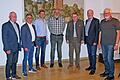Wahlen fanden beim Katholischen Männerverein St. Hubertus, Fährbrück, statt. Im Bild (von links): Wilhelm Issing, Werner Volkmuth, der neue Schriftführer Jürgen Wolf, Norbert Hart (stellvertretender Vorsitzender), der bisherige Vorsitzende Bruno Strobel und der neugewählte Vorsitzende Eberhard Nuß sowie Schatzmeister Norbert Wendel. Es fehlt der neue dritte Vorsitzende Manfred Ländner.