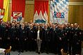 Diese Männer und Frauen wurden mit dem Ehrenabzeichen der Feuerwehr für 40 und 50 Jahre aktiven Dienst im Bereich Karlstadt ausgezeichnet.