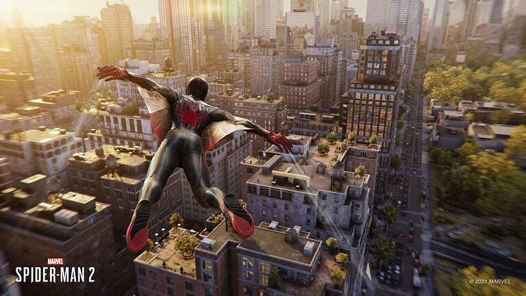 Screenshot aus „Marvels Spider-Man 2” - Ganz gleich, welche Einstellung man trifft: „Marvels Spider-Man 2” sieht auf der PS5 Pro besser aus und spielt sich flüssiger. Screenshot aus „Marvels Spider-Man 2” - Ganz gleich, welche Einstellung man trifft: „Marvels Spider-Man 2” sieht auf der PS5 Pro besser aus und spielt sich flüssiger.
