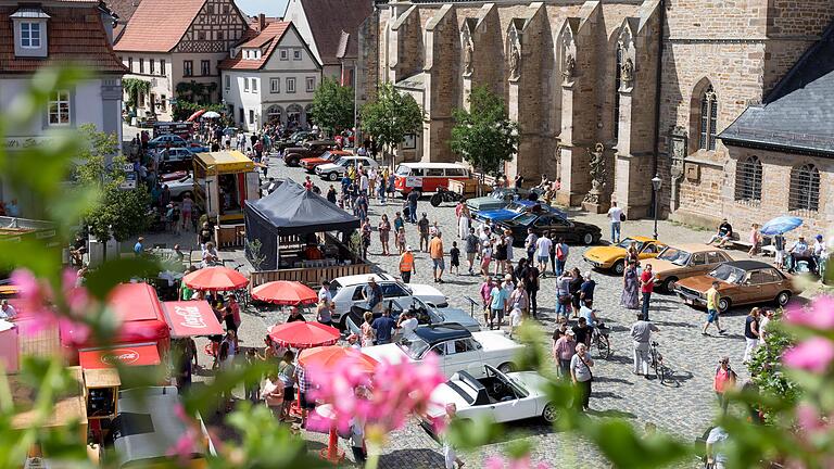 Im Laufe des Jahres finden in der Region Dutzende Feste und Großveranstaltungen statt, wie hier zum Beispiel das Stadtfest mit Oldtimerausstellung im Sommer in der Altstadt von Gerolzhofen. Gilt hier die Bonpflicht an allen Verkaufsständen? Im Laufe des Jahres finden in der Region Dutzende Feste und Großveranstaltungen statt, wie hier zum Beispiel das Stadtfest mit Oldtimerausstellung im Sommer in der Altstadt von Gerolzhofen. Gilt hier die Bonpflicht an allen Verkaufsständen?