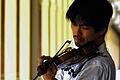 Tritt im Zwischenspiel auf: Mugi Takai, Geiger des Kammerorchesters.
