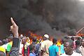 Putsch im Niger.jpeg       -  Bei Demonstrationen im Niger haben Unterstützer der Putschisten die Zentrale der Präsidentenpartei laut Medienberichten in Brand gesetzt.