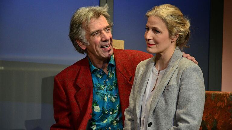 Jeanette (Silvia Steger) bringt in Barney (Ingo Pfeiffer) etwas zum Klingen, das seine Begierden entschärft. Jeanette (Silvia Steger) bringt in Barney (Ingo Pfeiffer) etwas zum Klingen, das seine Begierden entschärft.