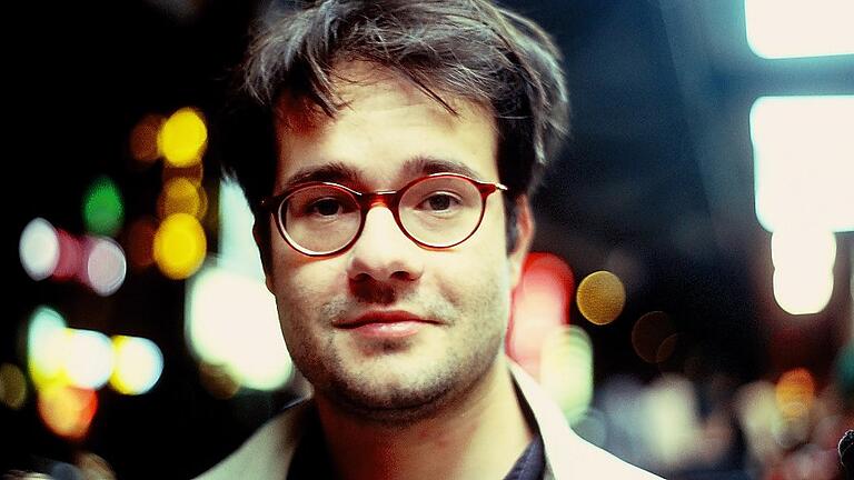 Der Schweinfurter Dokumentarfilmer Daniel Asadi Faezi studiert an der Filmhochschule in München und arbeitet an seinem Abschlussfilm. Der Schweinfurter Dokumentarfilmer Daniel Asadi Faezi studiert an der Filmhochschule in München und arbeitet an seinem Abschlussfilm.