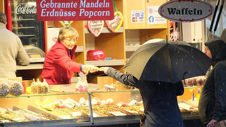 Der Frühjahrsmarkt in Hammelburg war verregnet.