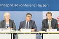 Haben eine Kooperation auf den Weg gebracht (von links): Präsident Karim Khakzar (Hochschule Fulda), Präsidentin Katharina Krause (Philipps-Universität Marburg),  Wissenschaftsminister Boris Rhein, Oberbürgermeister Heiko Wingenfeld und Thomas Menzel (Klinikum Fulda).            Foto: Klinikum Fulda       -  Haben eine Kooperation auf den Weg gebracht (von links): Präsident Karim Khakzar (Hochschule Fulda), Präsidentin Katharina Krause (Philipps-Universität Marburg),  Wissenschaftsminister Boris Rhein, Oberbürgermeister Heiko Wingenfeld und Thomas Menzel (Klinikum Fulda).            Foto: Klinikum Fulda