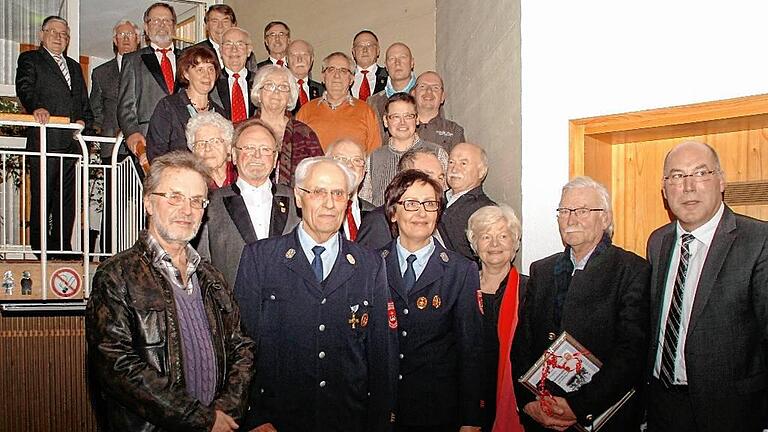 Eine kleine Auswahl: Einige Geehrte vom Neujahrsempfang in Margetshöchheim mit Bürgermeister Waldemar Brohm