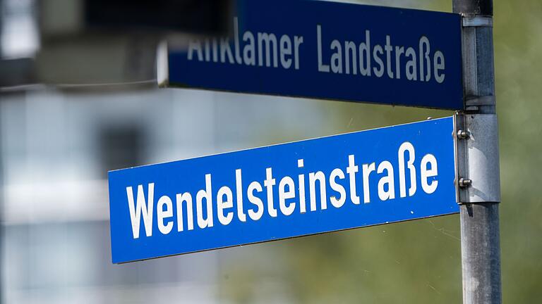 Kernfusionsexperiment 'Wendelstein 7-X' - Die Großanlage befindet sich im Osten Greifswalds in der gleichnamigen Straße. Kernfusionsexperiment 'Wendelstein 7-X' - Die Großanlage befindet sich im Osten Greifswalds in der gleichnamigen Straße.