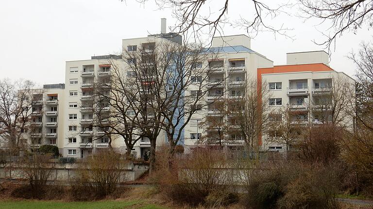 Der Wohnungsbau aus dem letzten Drittel des 20. Jahrhunderts stellt die Großteil der Wohnungen in Schweinfurt – wie etwa hier an der Elsa-Brändström-Straße. Der Wohnungsbau aus dem letzten Drittel des 20. Jahrhunderts stellt die Großteil der Wohnungen in Schweinfurt – wie etwa hier an der Elsa-Brändström-Straße.