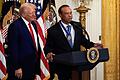 US-pDonald Tru       -  Trump (l.) und Woods gingen im Anschluss an das Gespräch zu einem anderen Thema vor die Presse.
