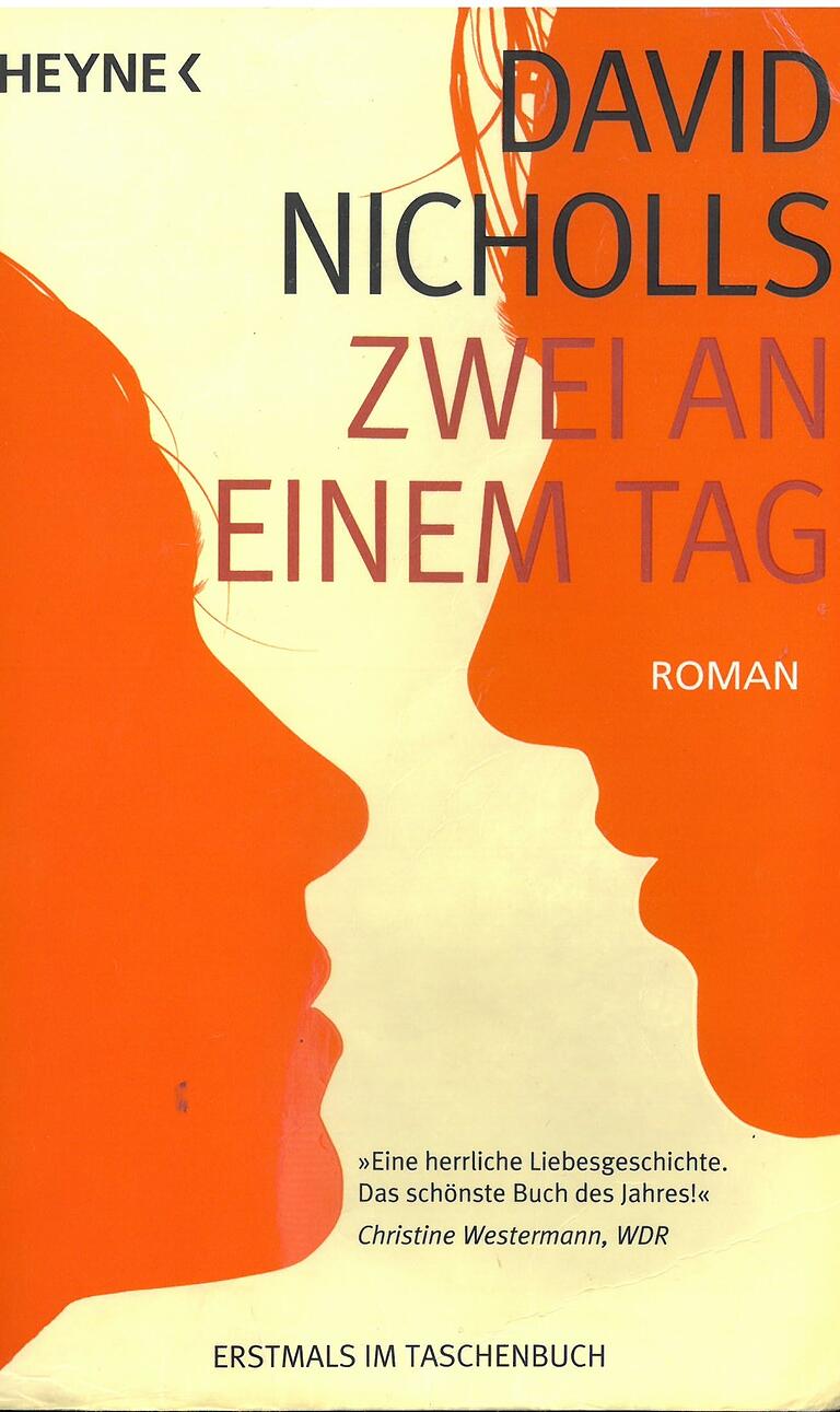 Zwei an einem Tag, David Nicholls, 2011, 541 Seiten, 12 Euro. Zwei an einem Tag, David Nicholls, 2011, 541 Seiten, 12 Euro.